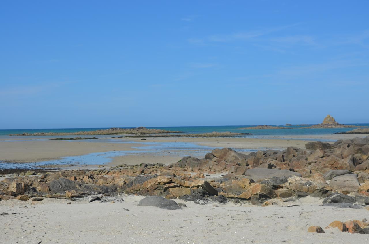 Hotel Le Week-End Plouider Exterior foto