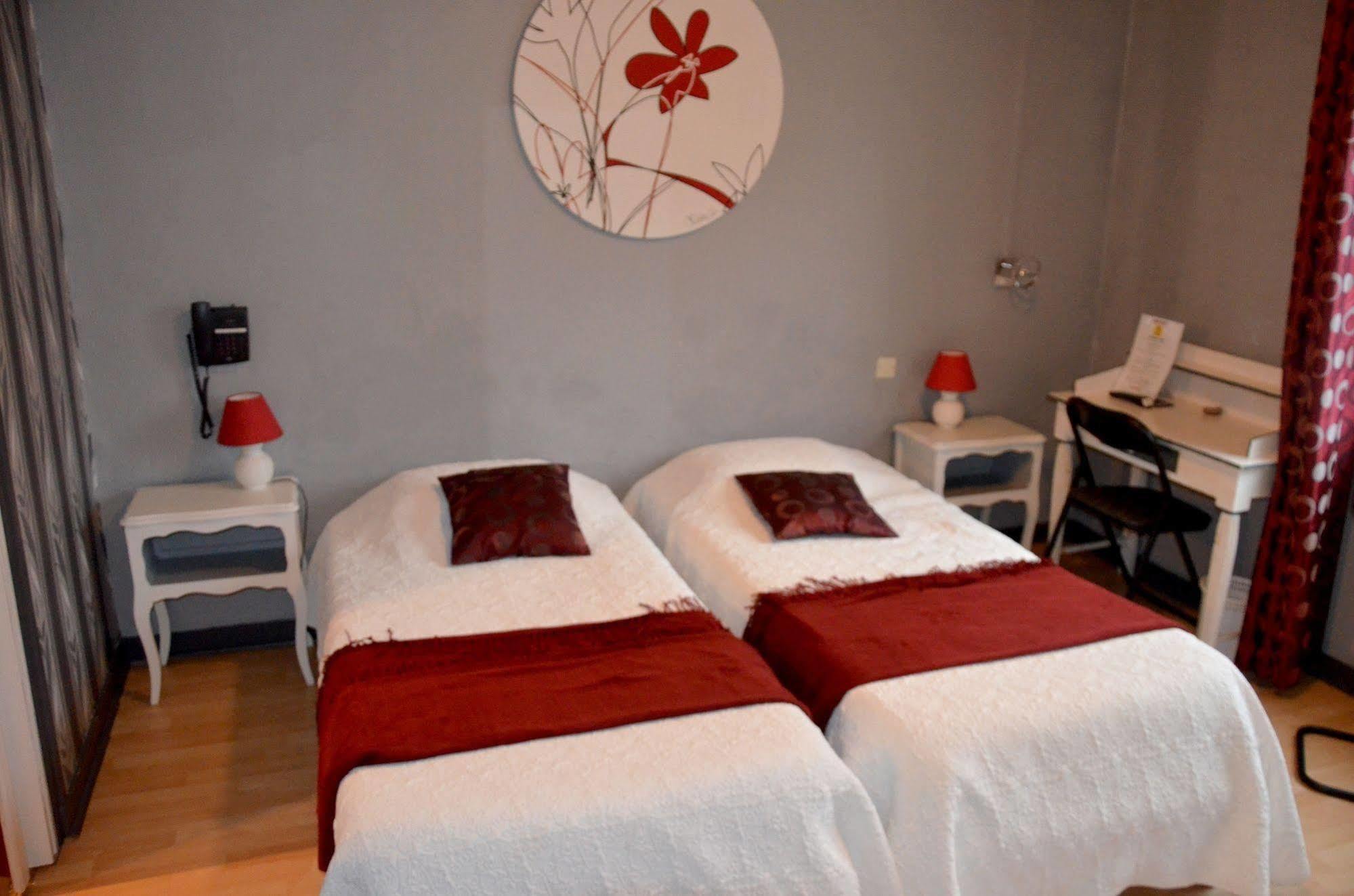 Hotel Le Week-End Plouider Exterior foto
